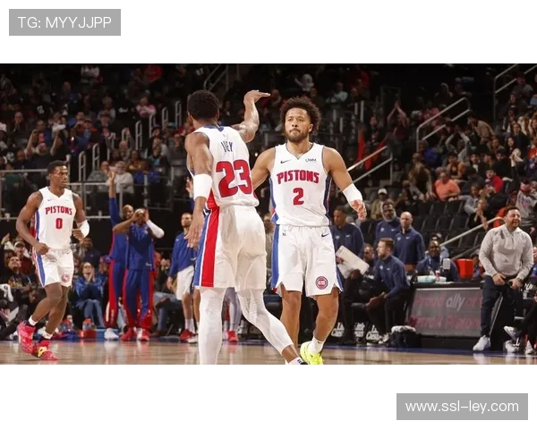 活塞126-111胜尼克斯，坎宁安左膝疼痛出战成疑仍率队取胜